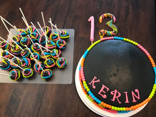 Birthday Cake with Cake Pops Birthday Cake with Cake Pops